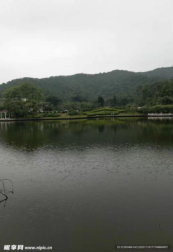 水库