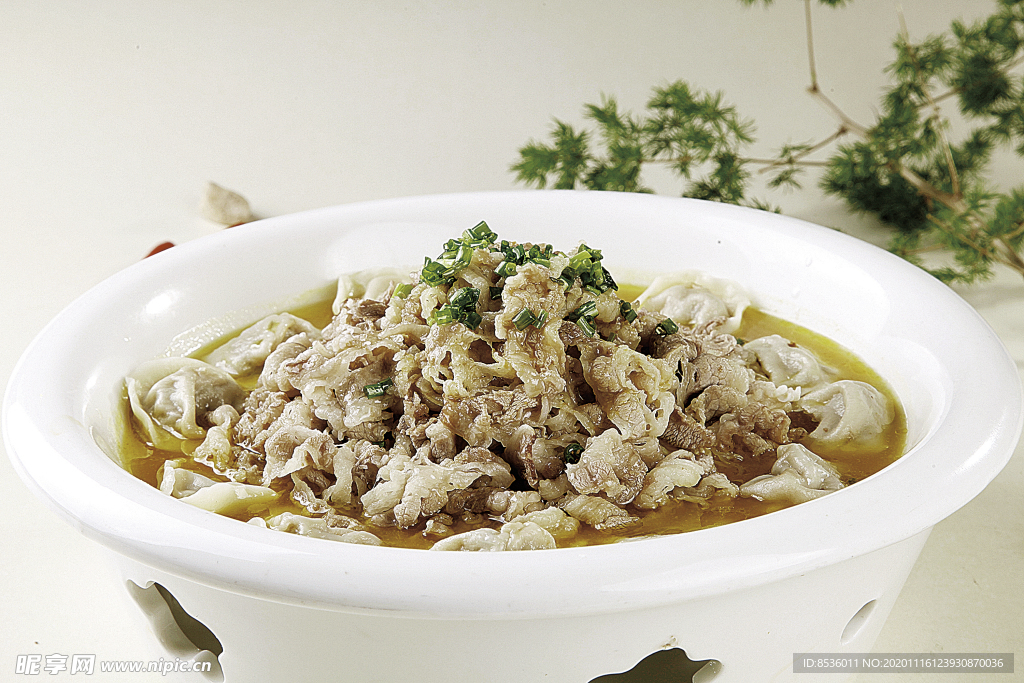 淮扬菜砂锅酥肉