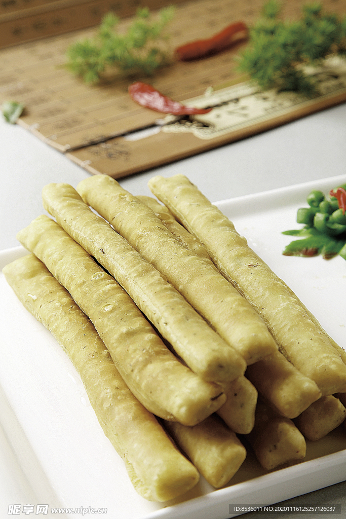 淮扬菜蔬菜小油条