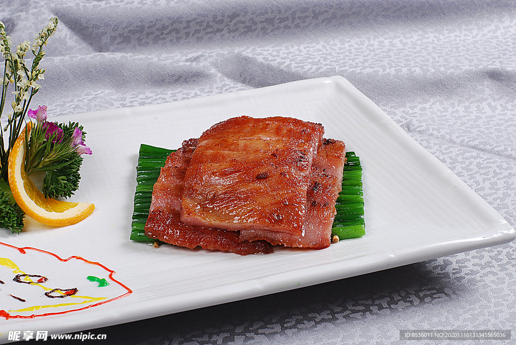 淮扬菜炭烧猪颈肉