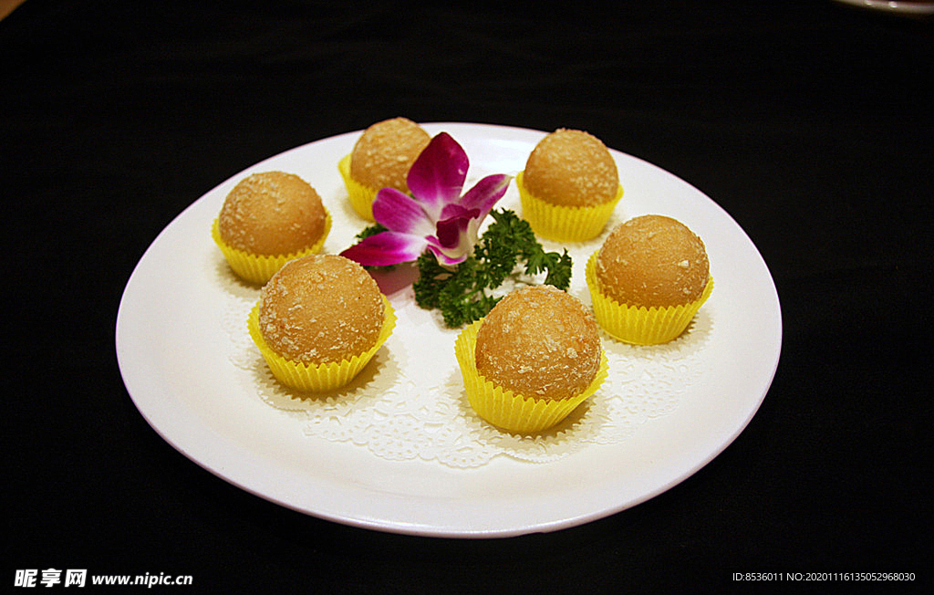 淮扬菜小麻团