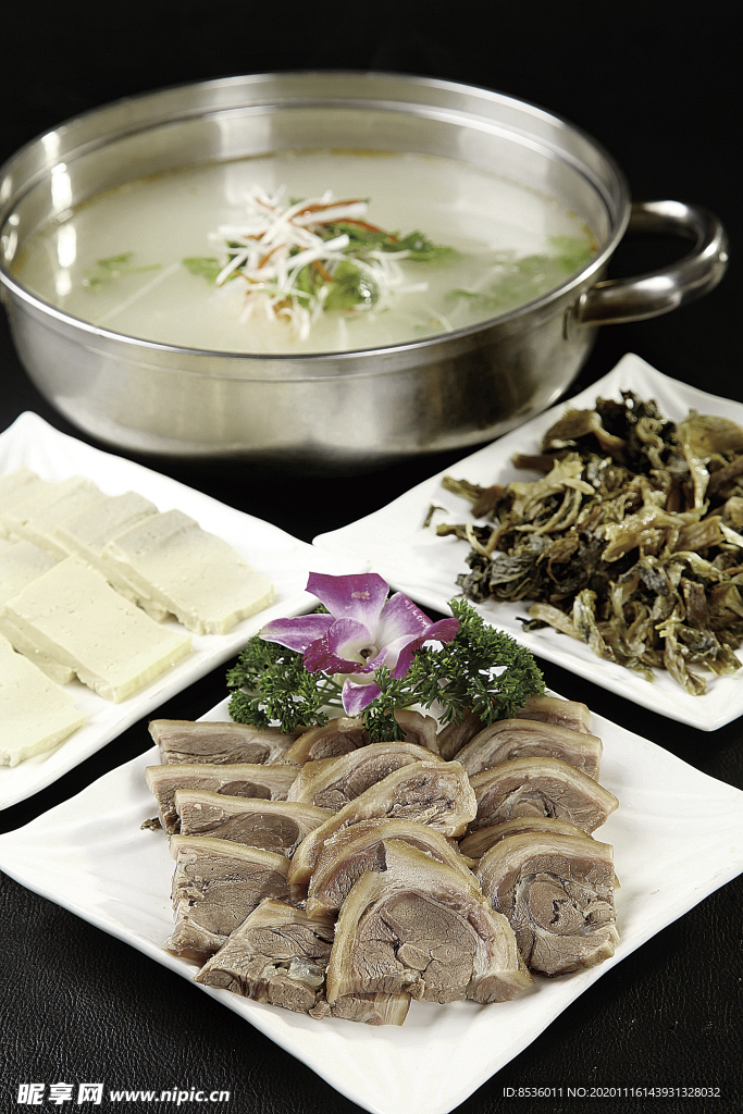 特色菜狗肉火锅