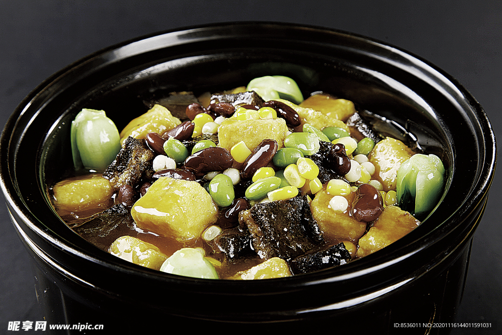 特色菜龟苓豆腐煲