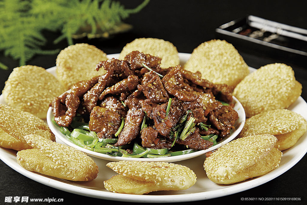 特色菜小烧饼烧肉