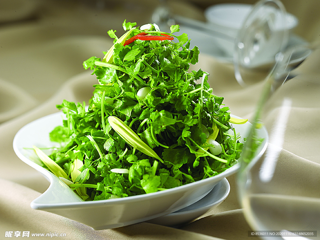 苦树芽拌杏仁图片_传统美食_餐饮美食_图行天下图库