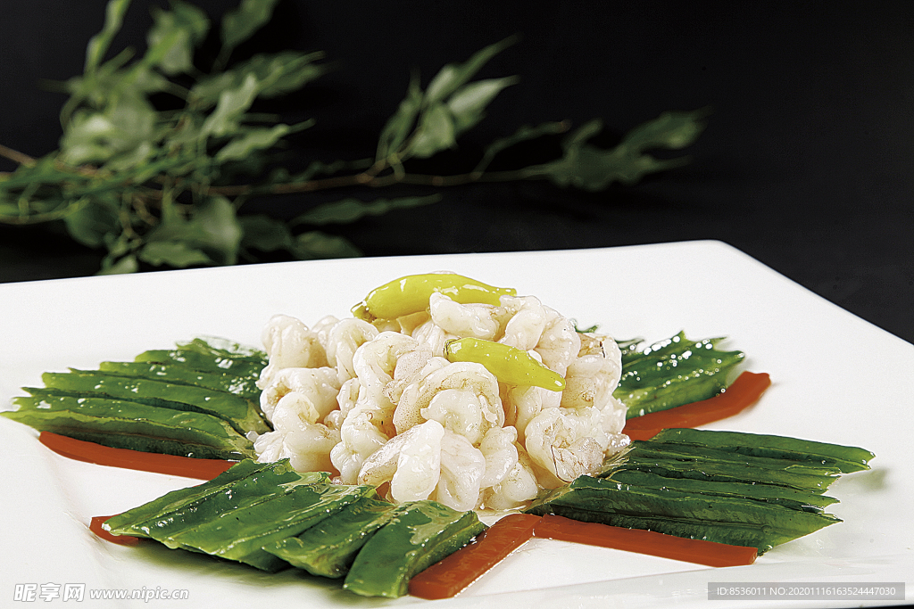 浙菜四棱豆腐爆虾球