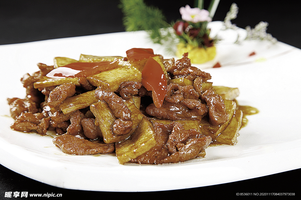 浙菜菌王炒鹿肉