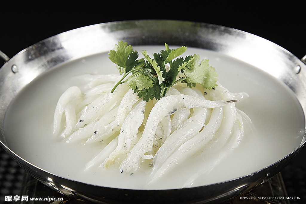 浙菜银鱼萝卜丝