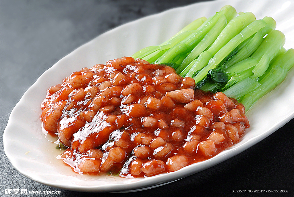 家常菜酱肉菜心