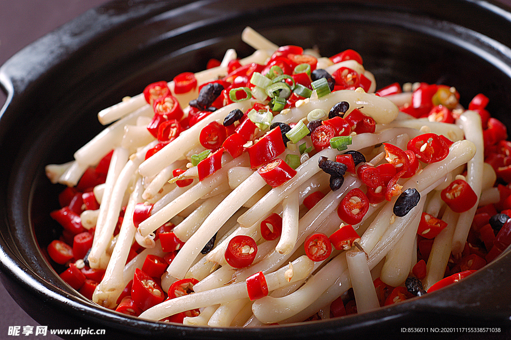 家常菜湘菜砂锅花生苗