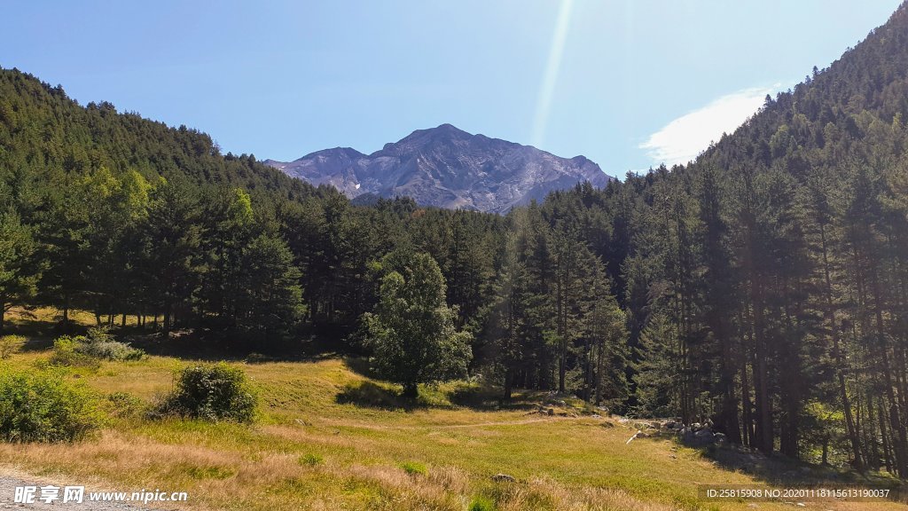 比利牛斯山