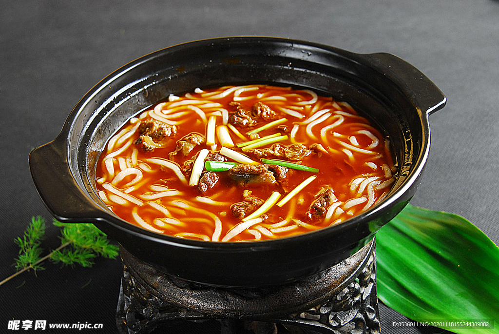 土豆粉炖牛腩