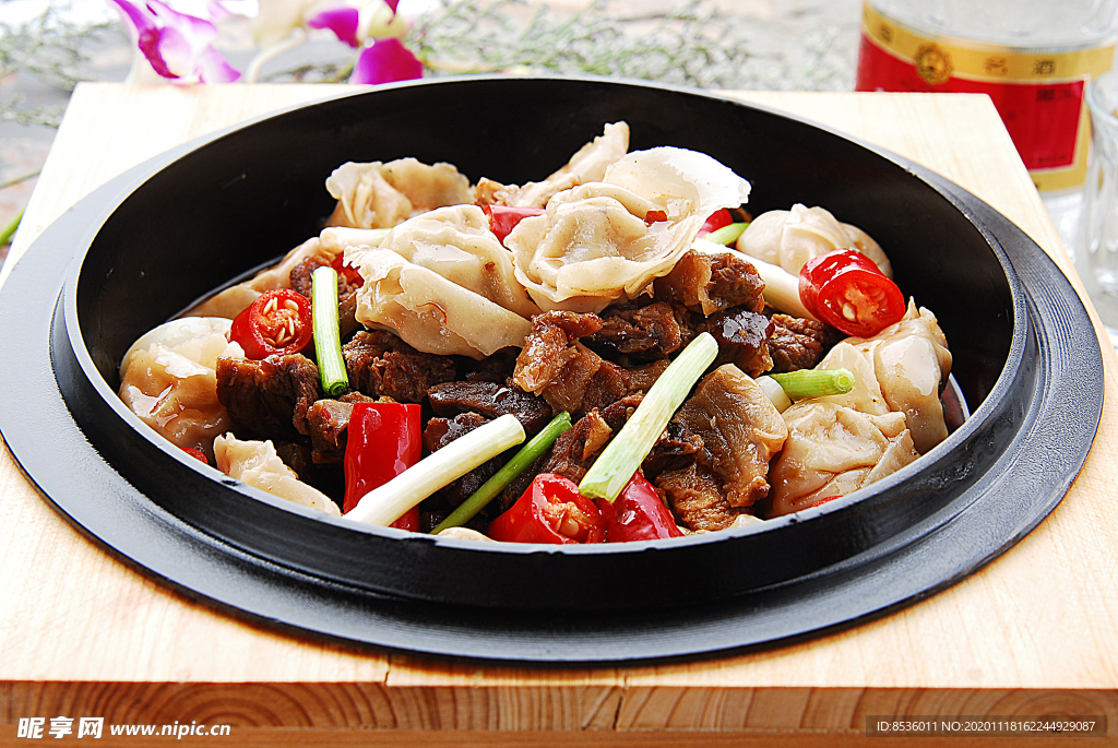 鱼饺牛腩