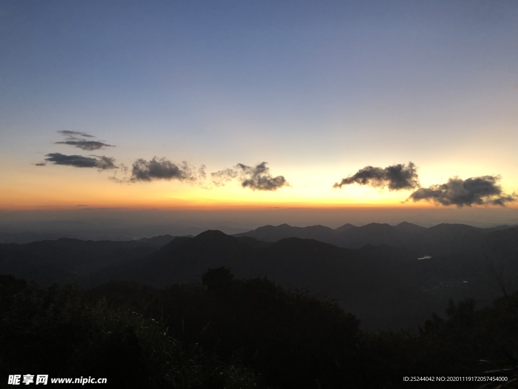 风车山日出