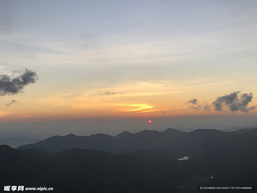 风车山日出