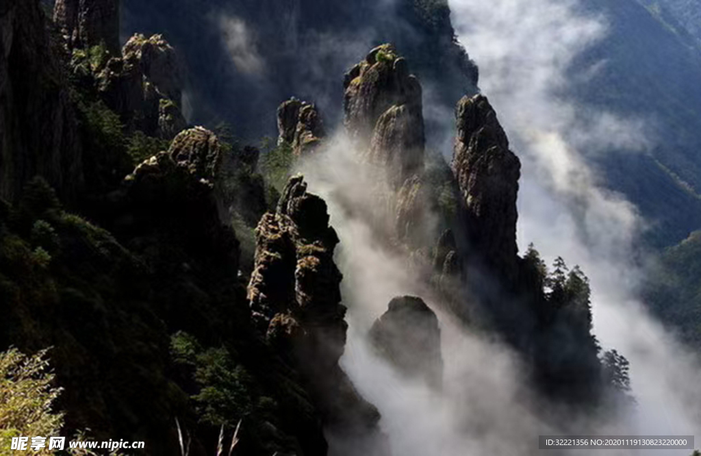 山脉旅游风景