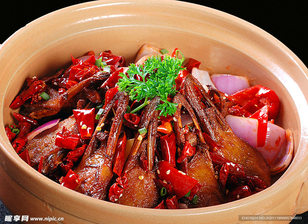 香锅鸭下巴