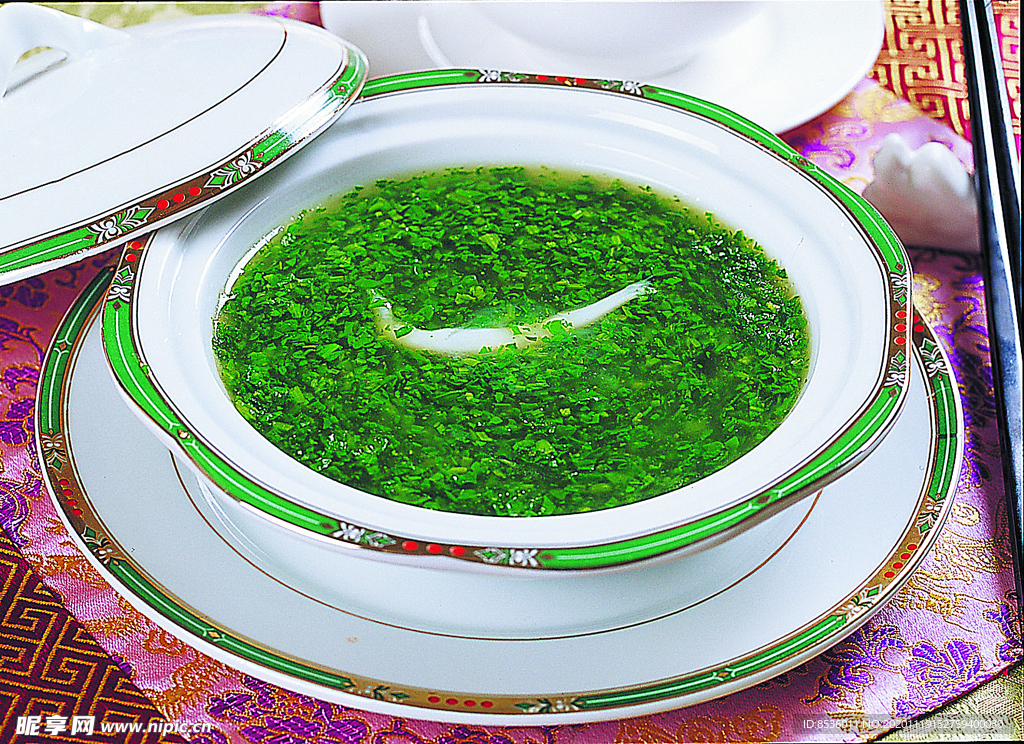 银鱼素菜羹