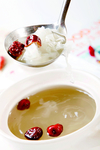雪梨红枣银耳汤