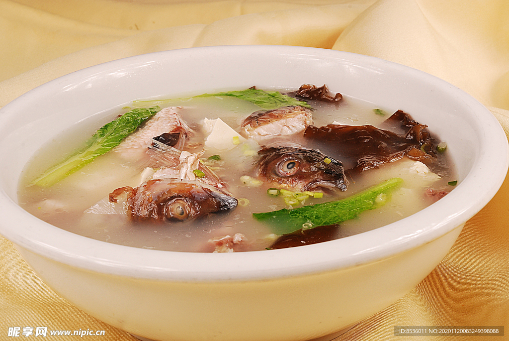 鱼头豆腐汤