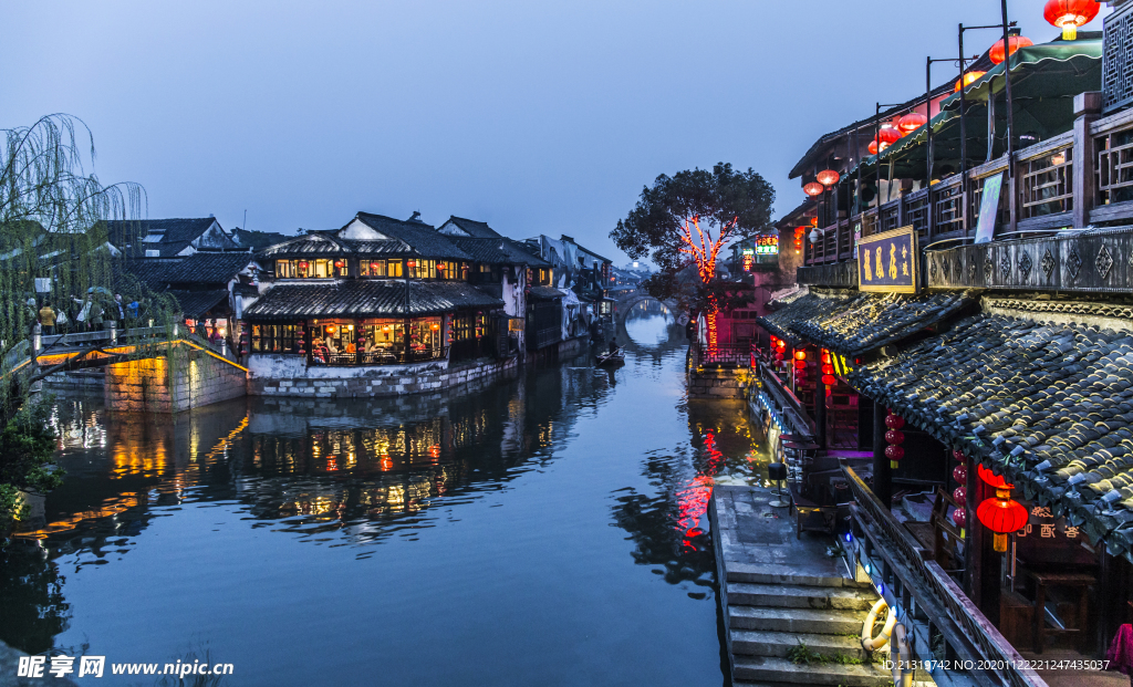 江南水乡夜景