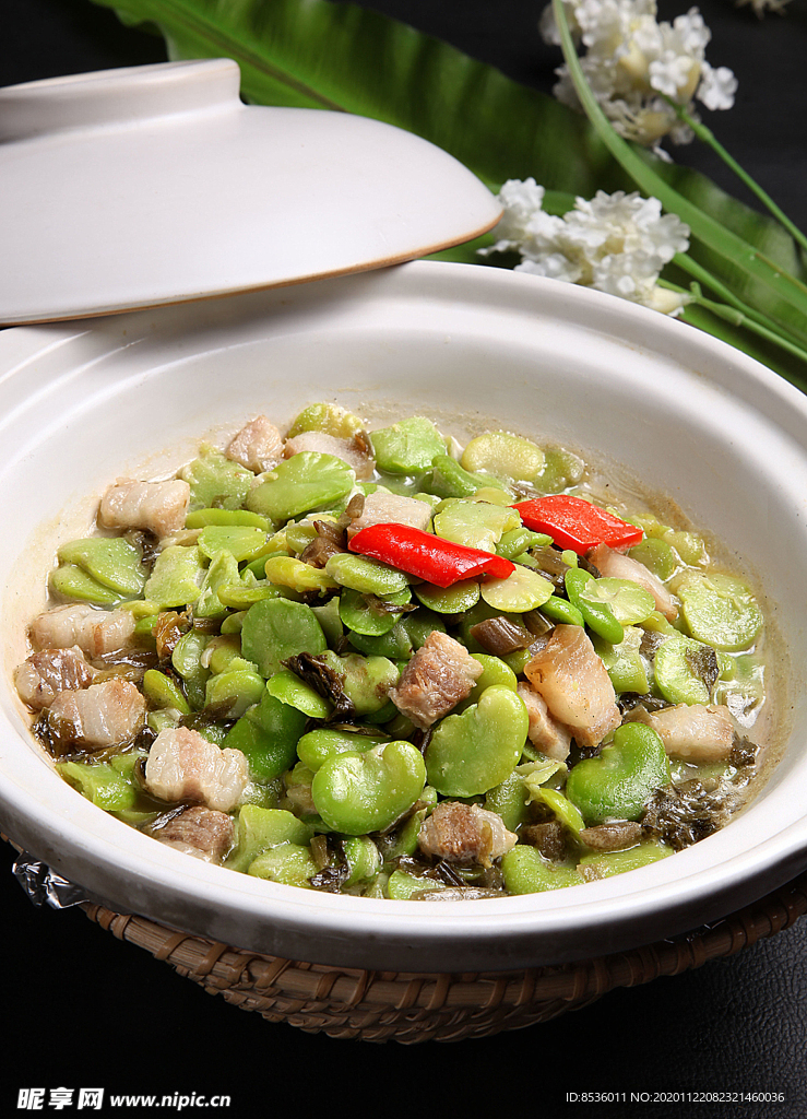 煲仔咸肉焖豆瓣
