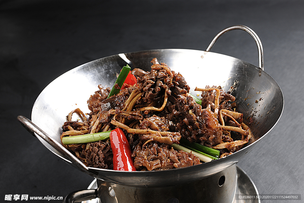 干锅鸡胗茶树菇