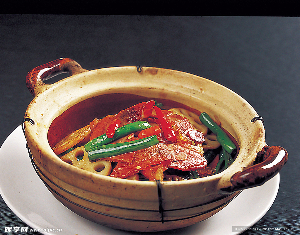 沙窝莲藕炒牛肉