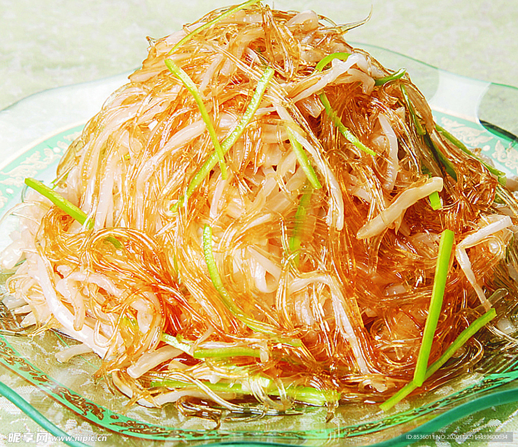 酸菜心炒鱼翅