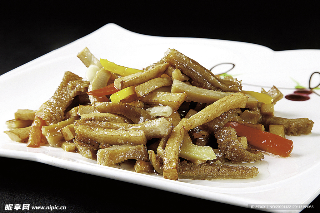 杏鲍菇炒牛腩