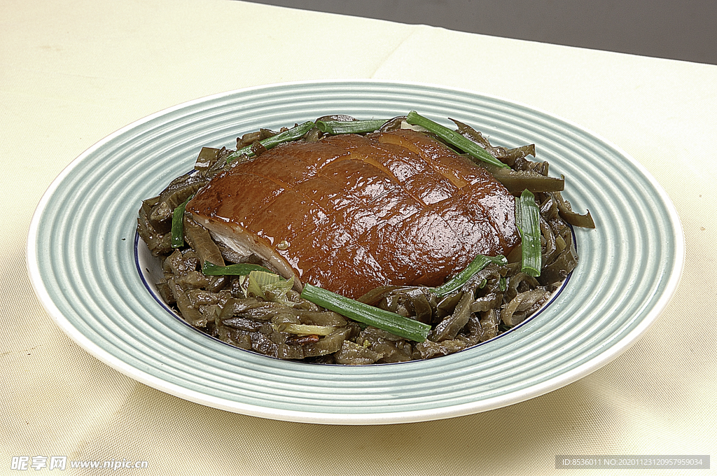 茄干扣肉