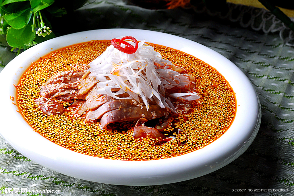 冷拼麻辣土鸡
