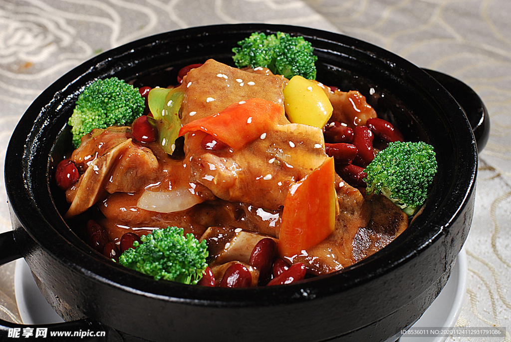 红腰豆窝烧牛仔骨