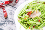芹菜炒肉丝