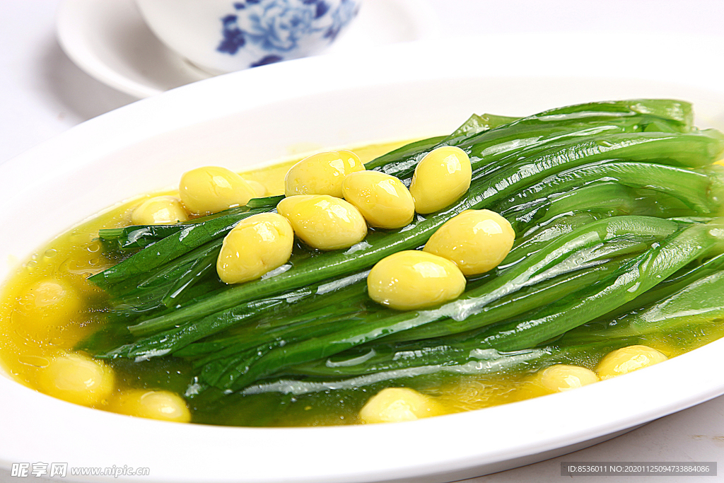 银杏扒油麦菜
