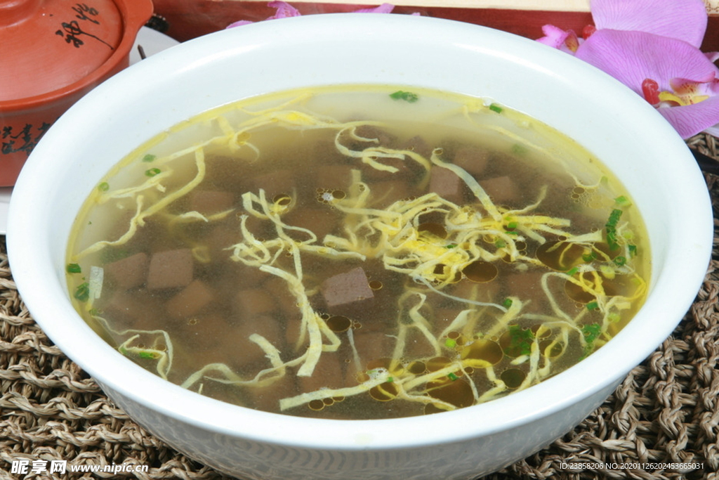 鸭血汤