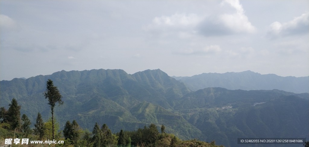 登高望远山