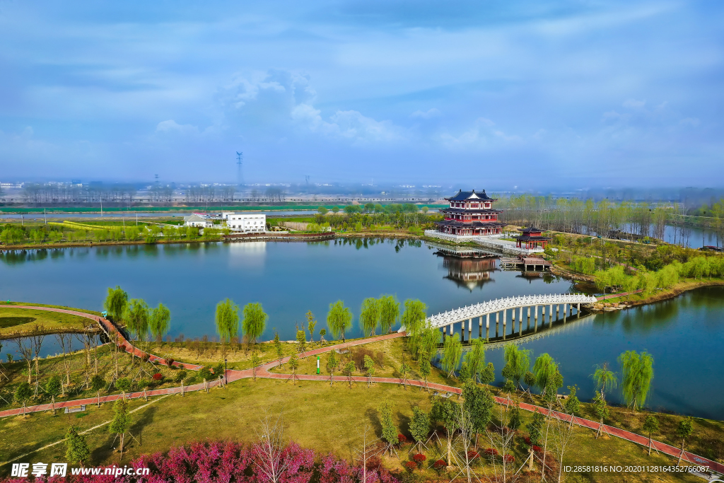 城市建筑公园航拍风景图片