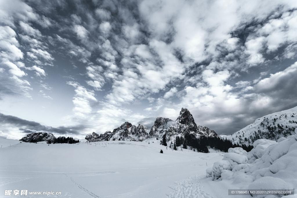 雪山