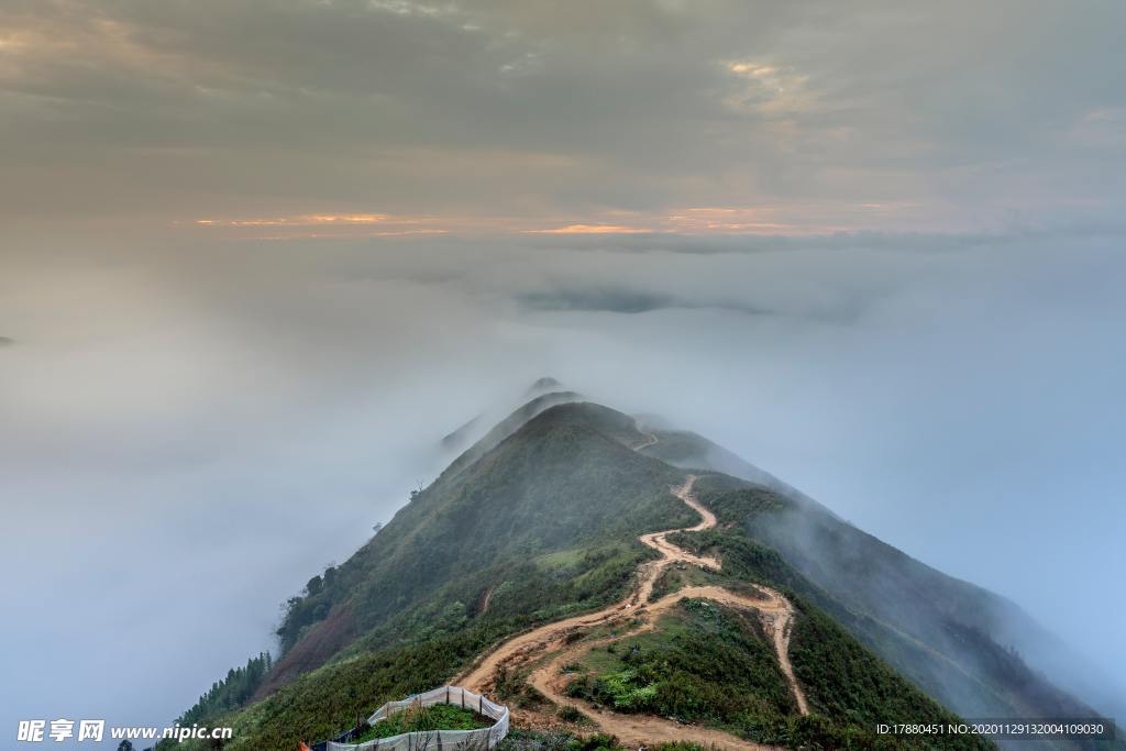 山脉