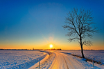 唯美冬日夕阳下的雪景
