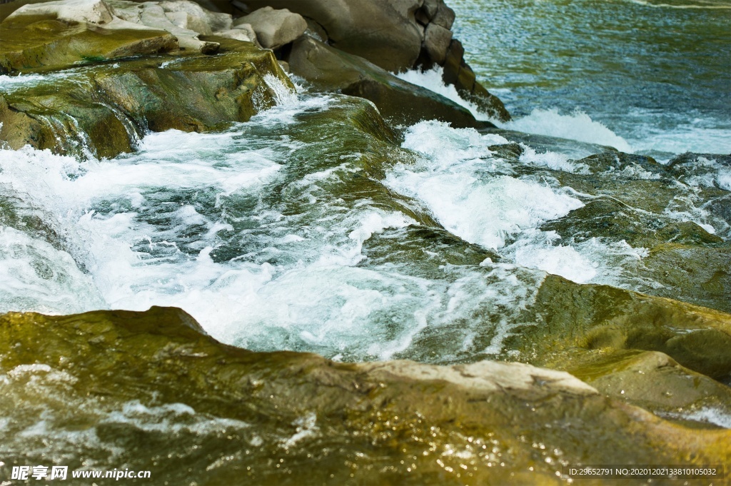 江河溪流