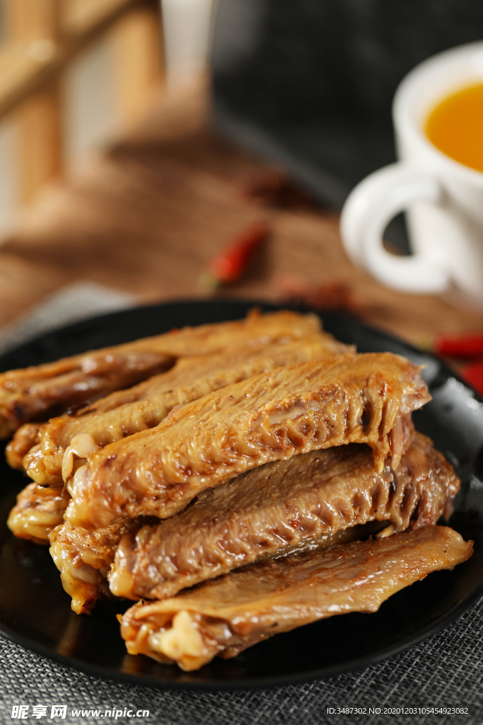 卤味鸭翅  美食   特色小吃