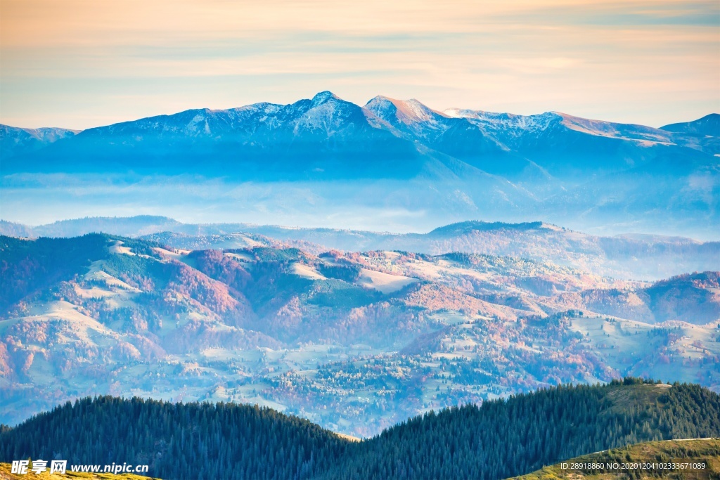 山脉山峰