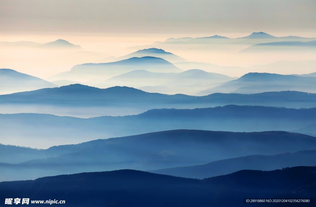 山脉山峰