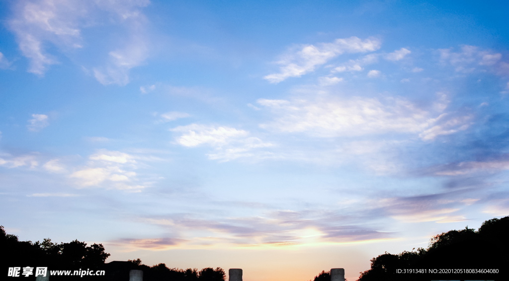 天空