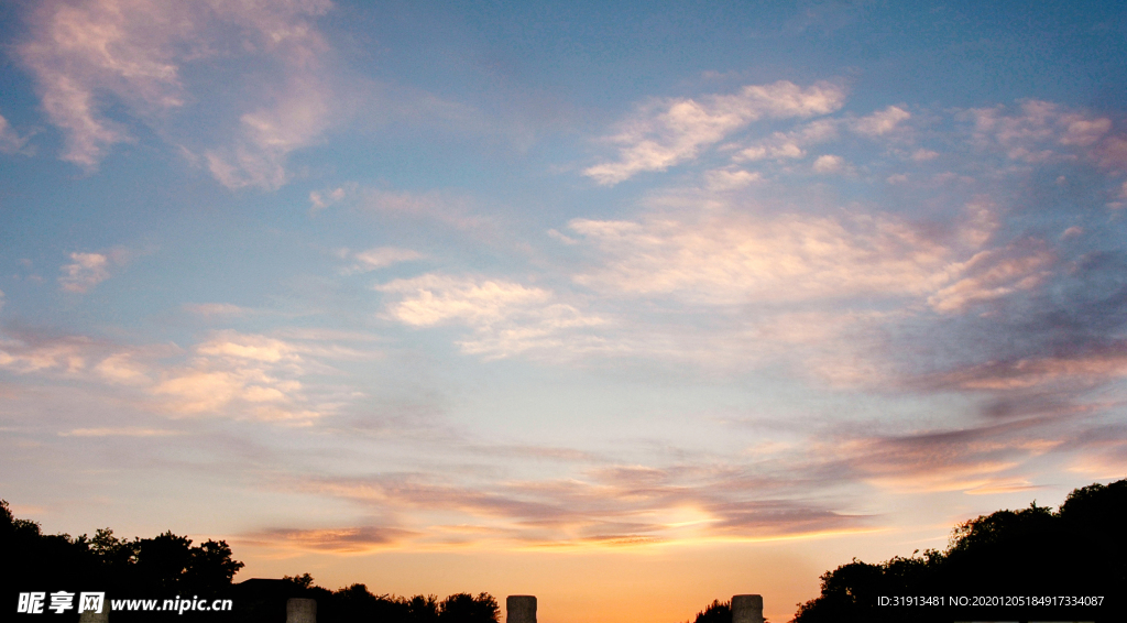 天空