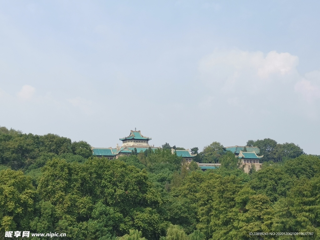 武汉大学樱顶老图书馆