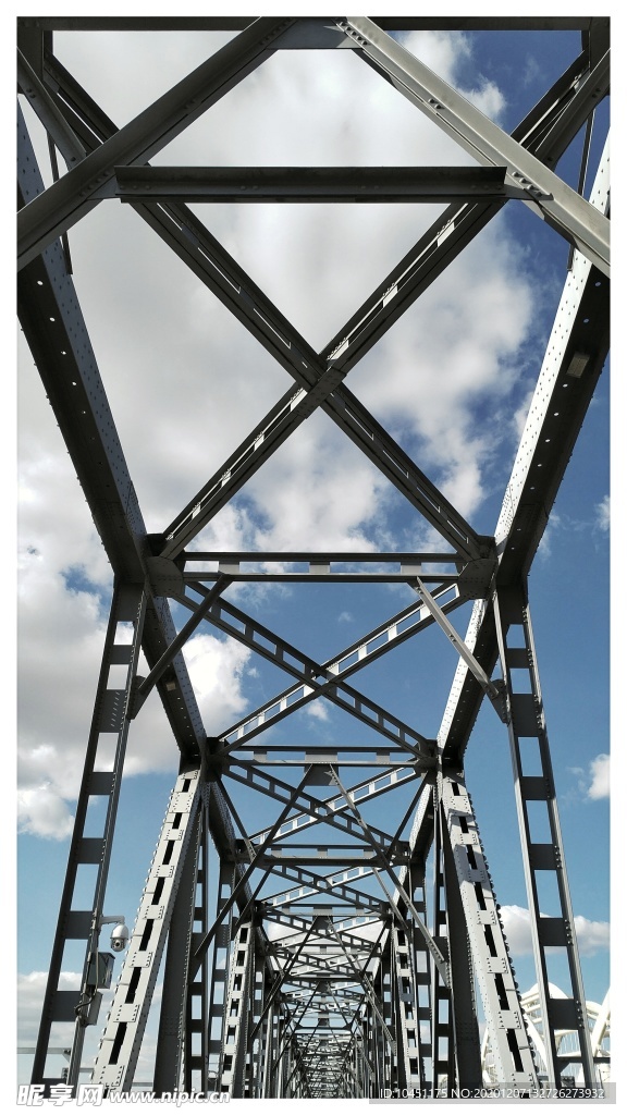 铁桥