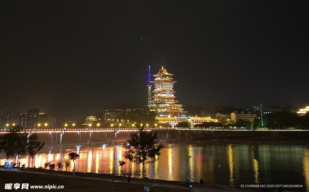 越王楼夜景